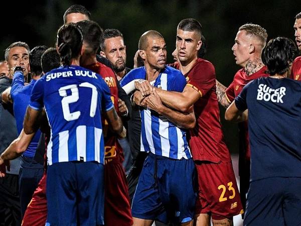 Bóng đá Quốc tế 29/7: Pepe ẩu đả với cầu thủ AS Roma