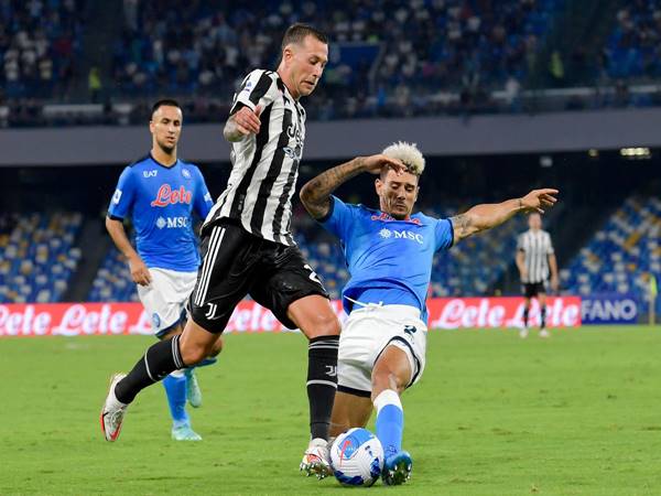 Nhận định kèo O/U Napoli vs Juventus (2h45 ngày 14/1)