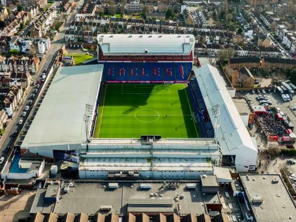 Selhurst Park: Ngôi nhà của những "Đại bàng"