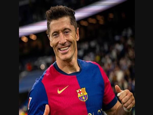 Chuyển nhượng 14/2: Lewandowski tiếp tục tục ở lại Barca