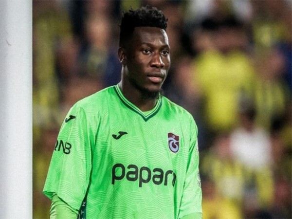 Tranh cãi bùng nổ Fenerbahce phản pháo
