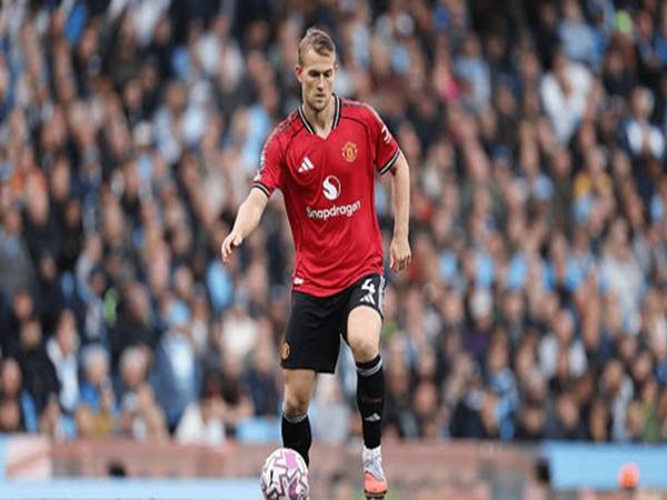 De Ligt trở thành trụ cột dưới thời Ruben Amorim