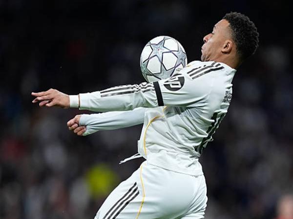Tin Real Madrid: Mbappe lập cú đúp tại C1