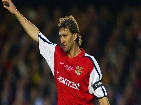 Khám phá trung vệ Arsenal xuất sắc nhất gồm những ai?